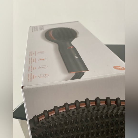 T3 new & sealed Edge Heated Brush